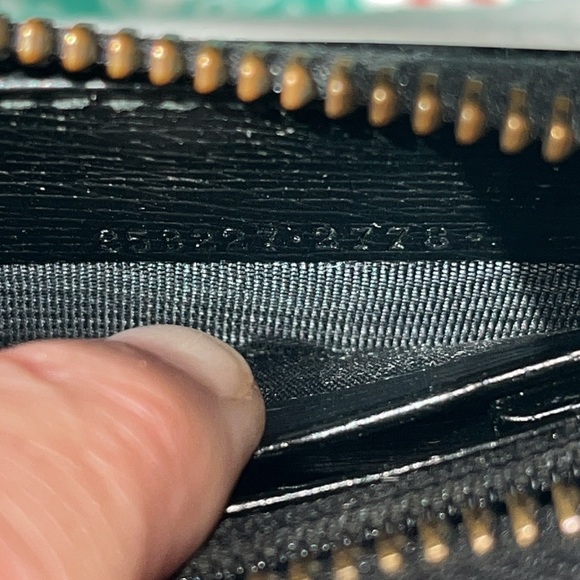 Gucci Tropical Bird continental wallet tropical bird scene 7.5 x 4.25 x 1  EUC - Picture 6 of 14